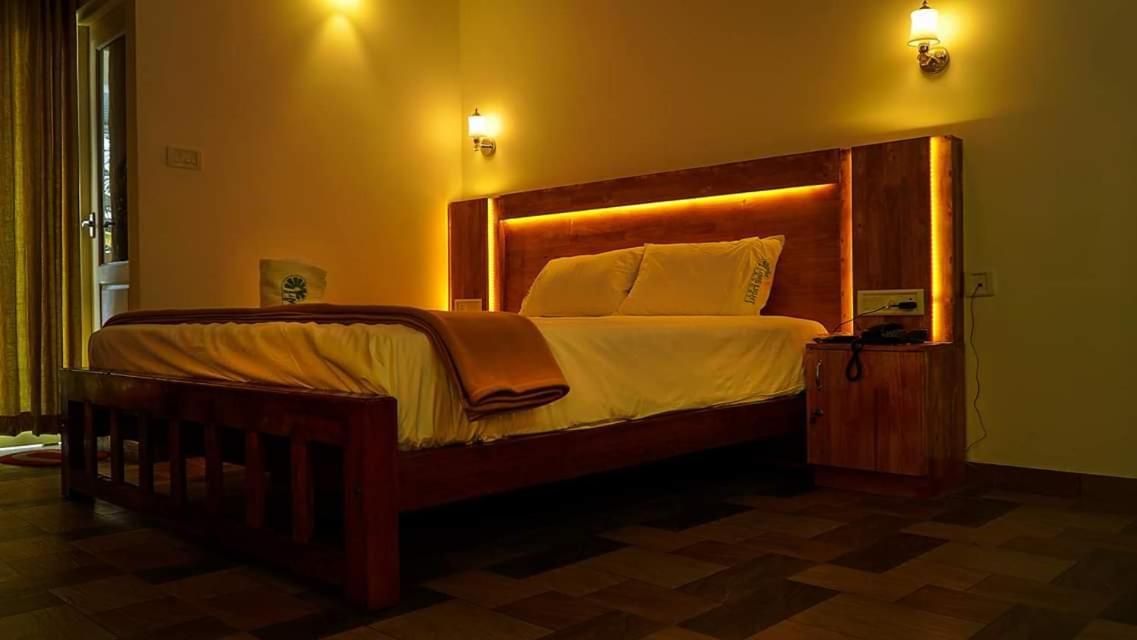 Lime Light Resort 蒙纳 外观 照片